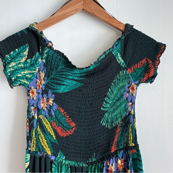 🆕 Patrons of Peace tropical print smocked short sleeve jumpsuit size S NWT - Picture 7 of 8